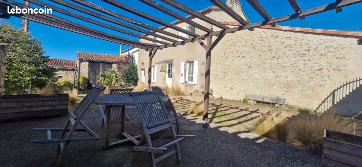 Maison 7 pièces 200 m² · à Aubigny-les Clouzeaux · 200 m² · 369 250 €