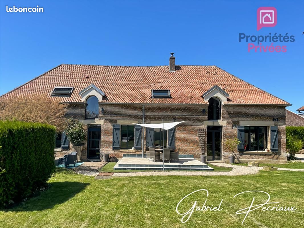 Maison 8 pièces 236 m² · à Macey · 236 m² · 430 000 €