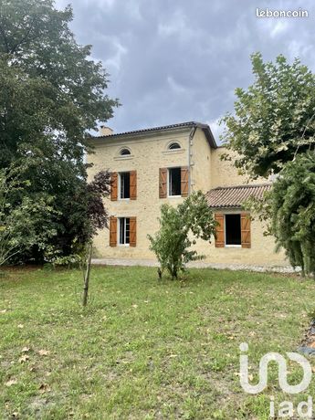 Maison 9 pièces 364 m²