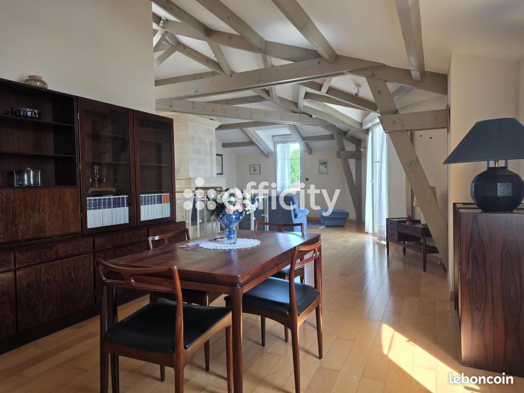 Appartement 4 pièces 123 m² · à La Rochelle · 123 m² · 437 000 €