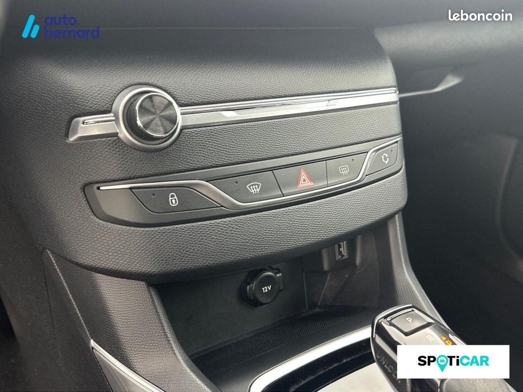 Peugeot 308 1.5 BlueHDi 130ch S&S Allure Pack EAT8 (image 15)