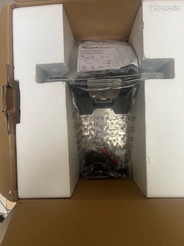 Thrustmaster T-LCM Pedals complet avec boîte – excellent état (image 3)
