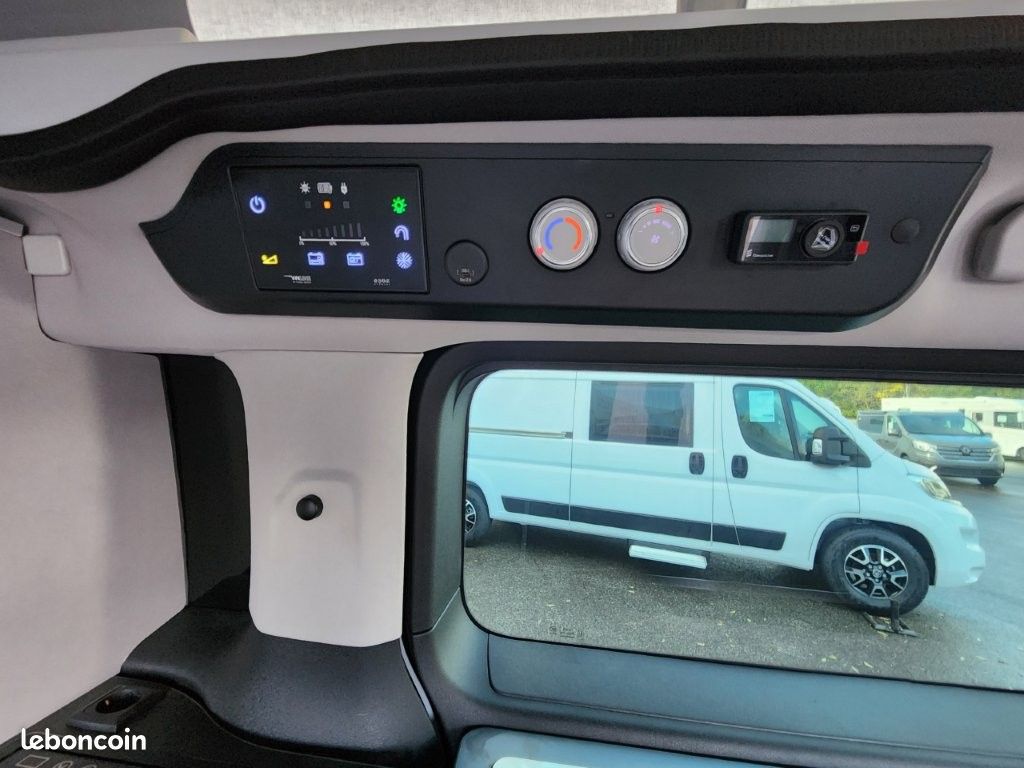 Van Aménagé POSSL Campster sur Peugeot Traveller en boite Mécanique 145 cv avec toit relevable en PROMO (image 10)