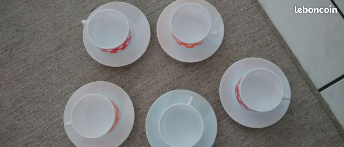 Grandes tasses en arcopal vintage (image 3)