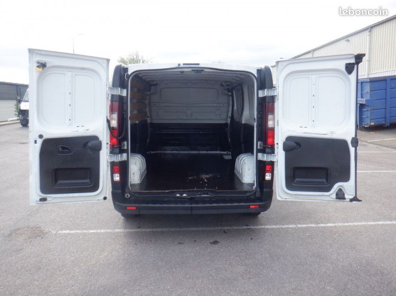 Renault TRAFIC III FG L2H1 1200 1.6 DCI 145CH ENERGY CONFORT EURO6 (image 10)