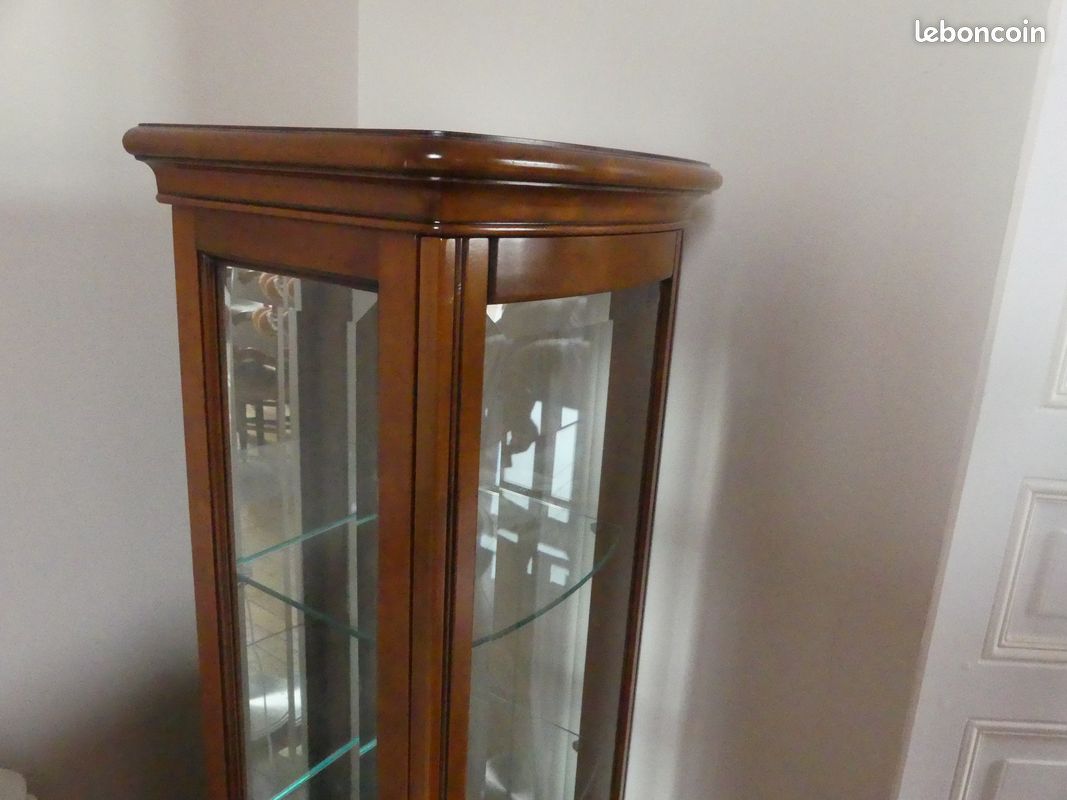 Vitrine (image 2)