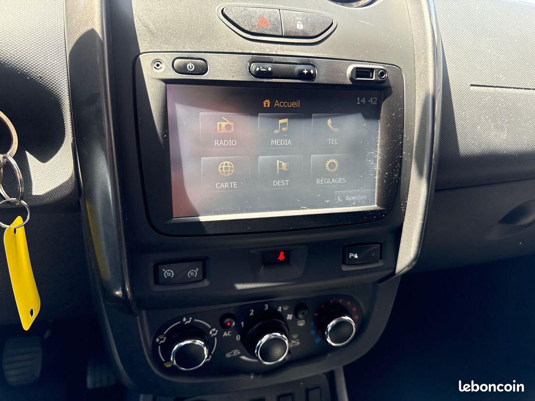 Dacia duster 1.5 dci 110 ambiance 4x4 (image 11)
