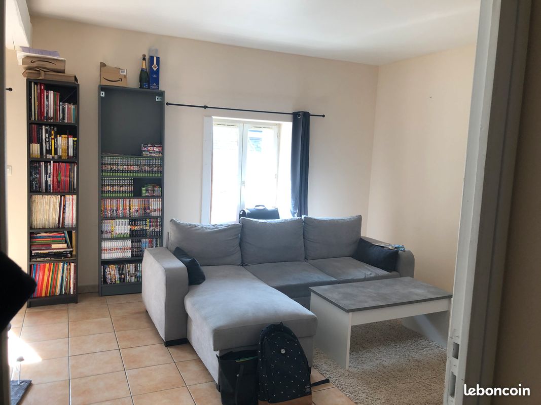 Appartement 2 pièces 50 m² · à Saint-Amand-Montrond · 50 m² · 425 €/mois