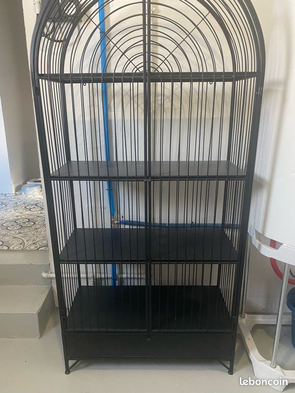 Meuble rangement en fer noir (image 1)