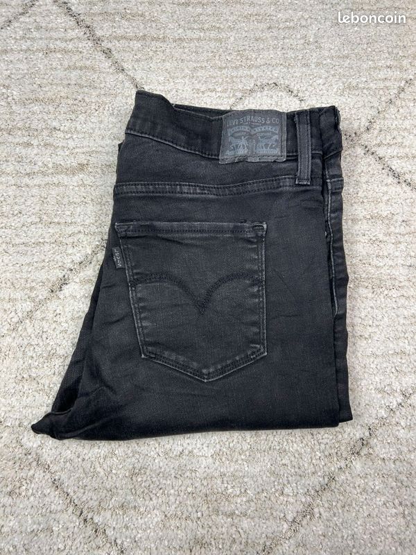 Jean FSBN Noir Troué - Taille 31/32 - Coupe Régulière - Occasion En Très Bon état - Pour Homme