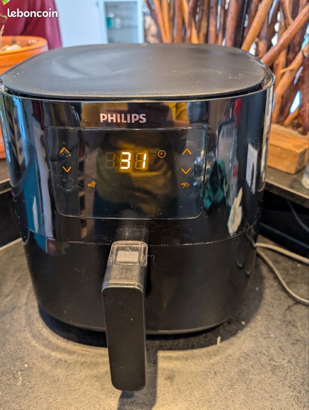 Air fryer (image 1)