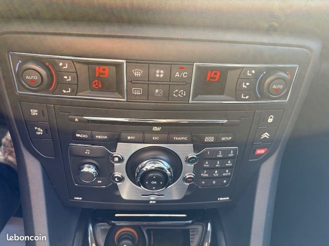 Citroen C5 2.0 HDI160 EXCLUSIVE BOITE AUTOMATIQUE (image 25)