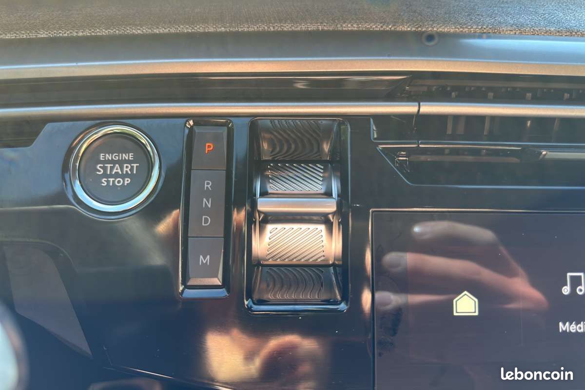 Peugeot 5008 HYBRID 145 E-DCS6 ALLURE PLUS -36% (image 11)