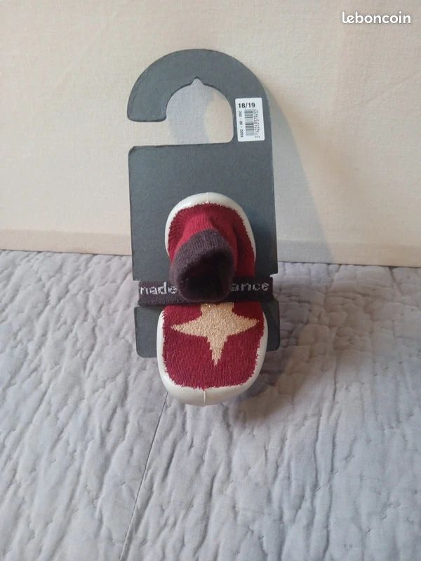 Chaussons bébé antidérapants Collégiens 18/19 (image 2)