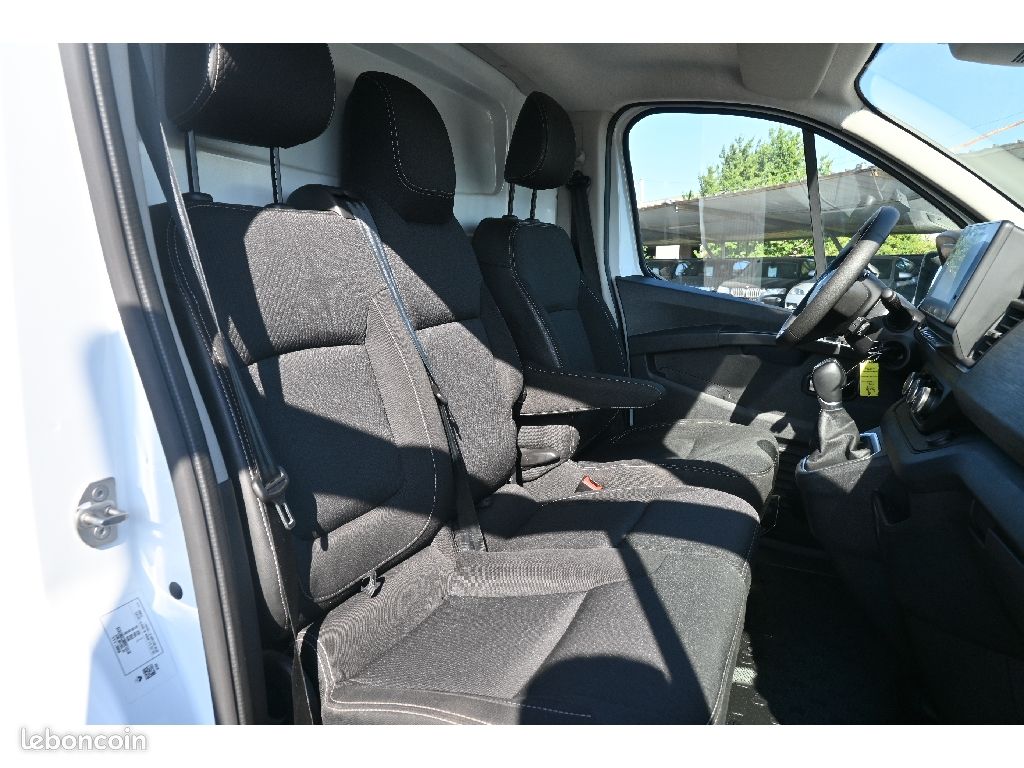 Renault Trafic FOURGON FGN EDC L2H1 3000 KG BLUE DCI 150 GRAND CONFORT (image 6)