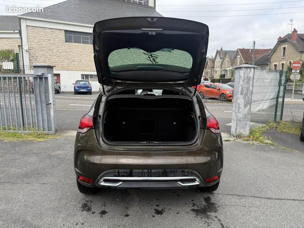 DS DS4 1.6 e-HDi FAP - 115 So Chic clim + Radar AR (image 9)