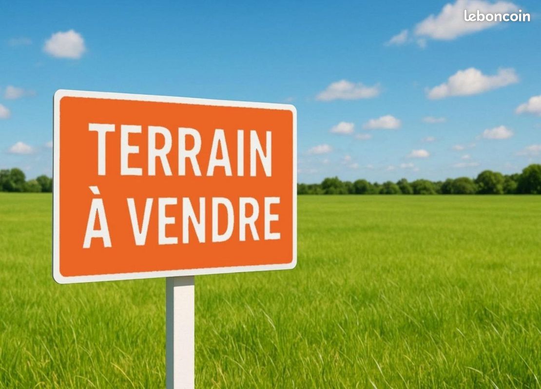 Terrain 323 m² · à Floure · 323 m² · 35 900 €