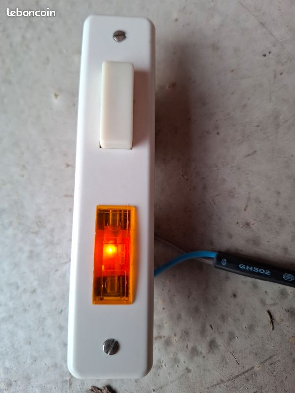 Legrand Jupiter bouton poussoir et voyant lumineux 220 v, neuf (image 1)