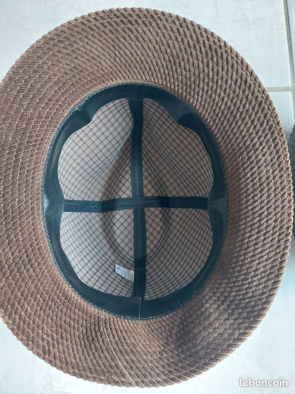 Lot 2 chapeaux (image 2)
