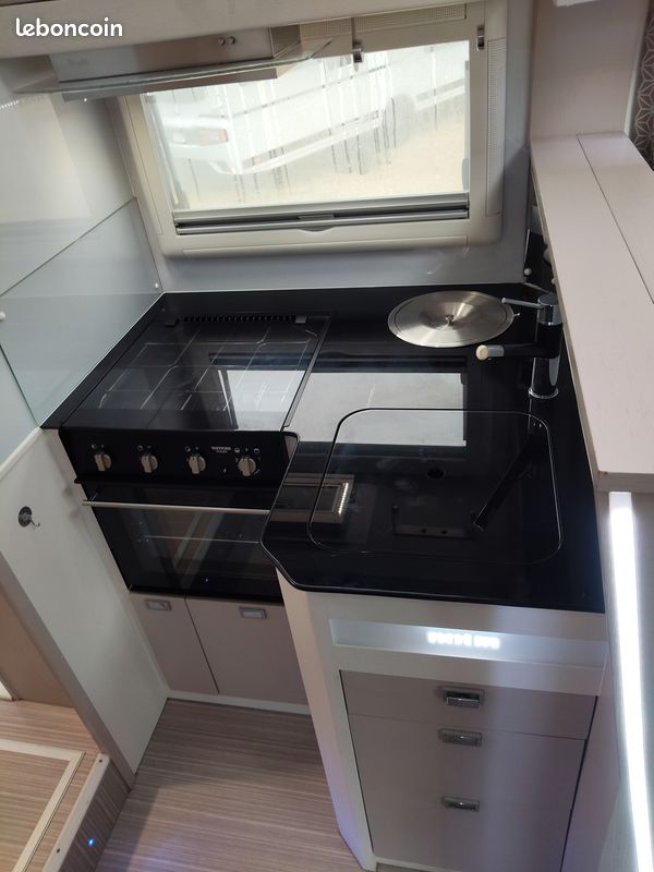 Camping car intégral moins de 7m Notin Cadix I Progress faible kilométrages (image 9)
