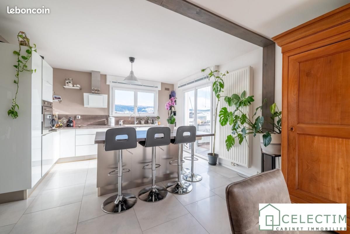 Appartement 5 pièces 117 m² · à Pontarlier · 117 m² · 325 000 €