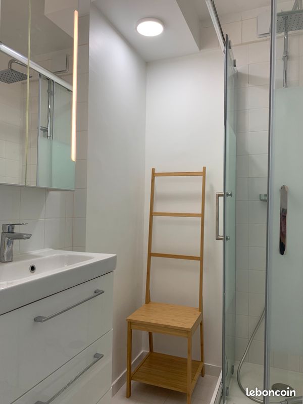 Jolie chambre meublée (image 6)