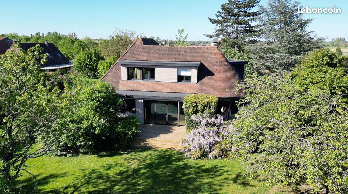 Maison 4 pièces 175 m² · à Beaucamps-Ligny · 175 m² · 629 000 €