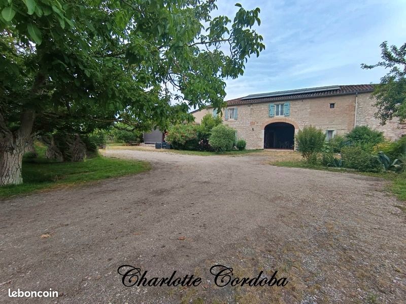 Maison 20 pièces 404 m² · à Feugarolles · 404 m² · 437 525 €