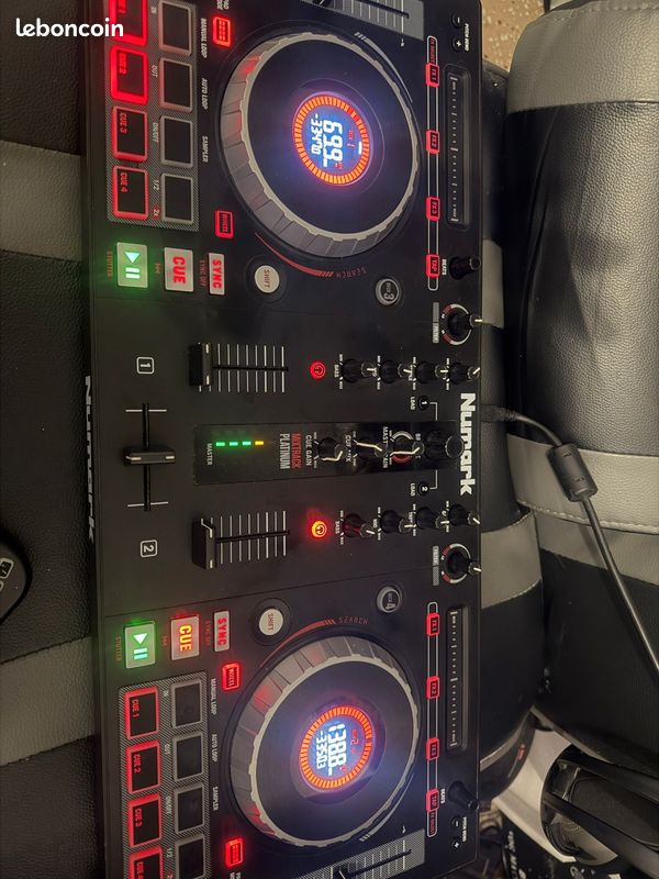 Je vends mon contrôleur Dj NUMARK MIX TRACK PLATINUM (image 10)