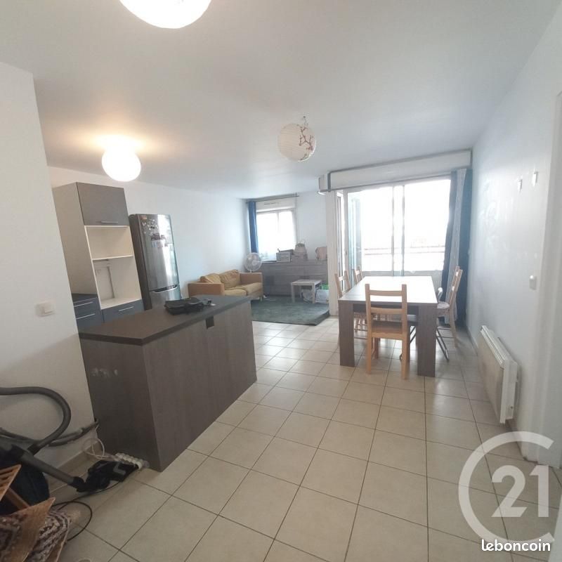 Appartement 3 pièces 62 m² · à Marseille · 62 m² · 950 €/mois