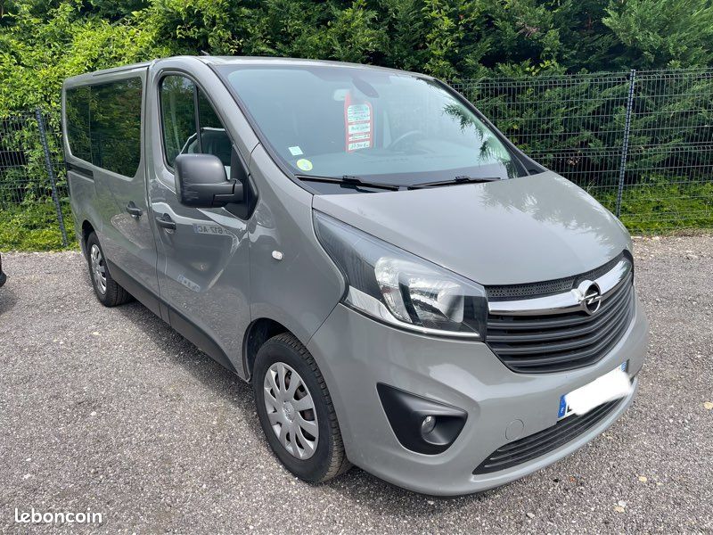 Opel vivaro 9 places (image 2)