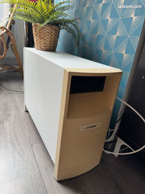 Home cinéma 5.1 BOSE Acoustimass 10 Series IV 4 Blanc (image 1)
