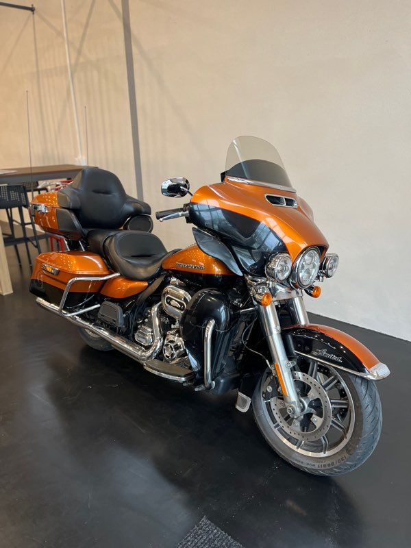 Harley Davidson Electra glide ultra limited - Motos