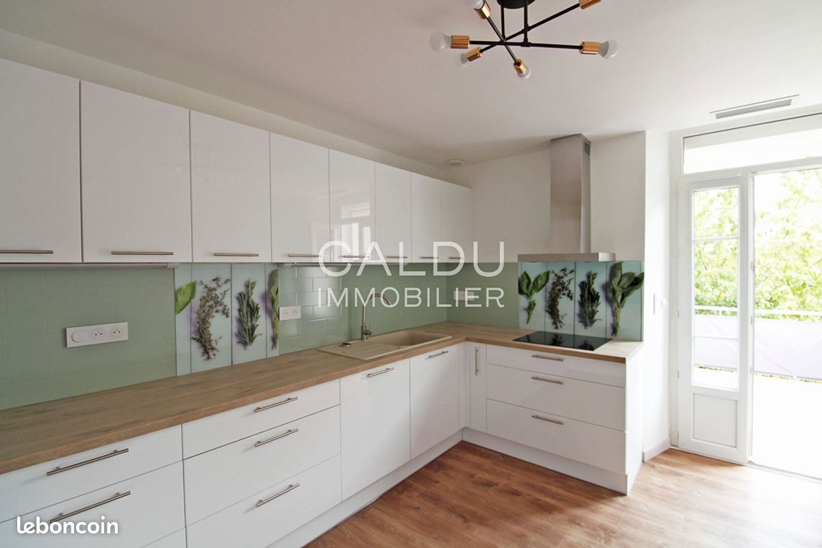 Appartement 4 pièces 121 m² · à Laragne-Montéglin · 121 m² · 1 115 €/mois