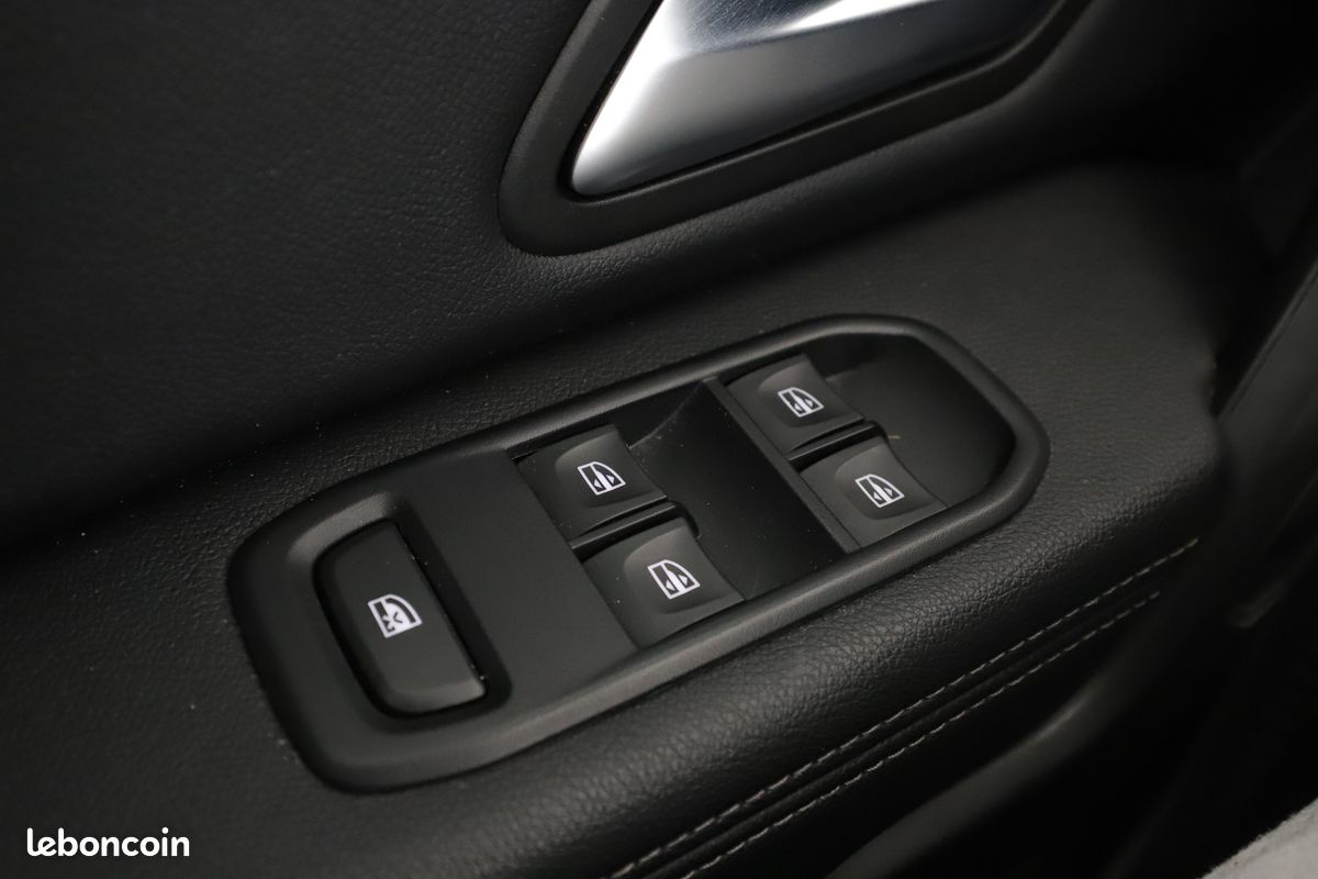 Dacia Duster II 1.3 TCe Prestige 4x2 EDC 150 ch (image 21)