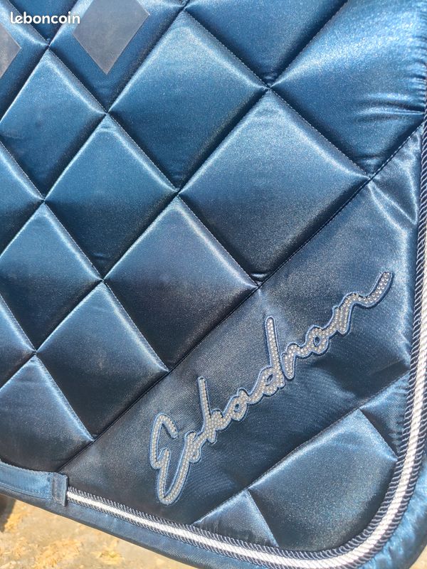 Tapis de Selle Eskadron Platinum Satin Crystal Bleu Foncé - Bleu Foncé