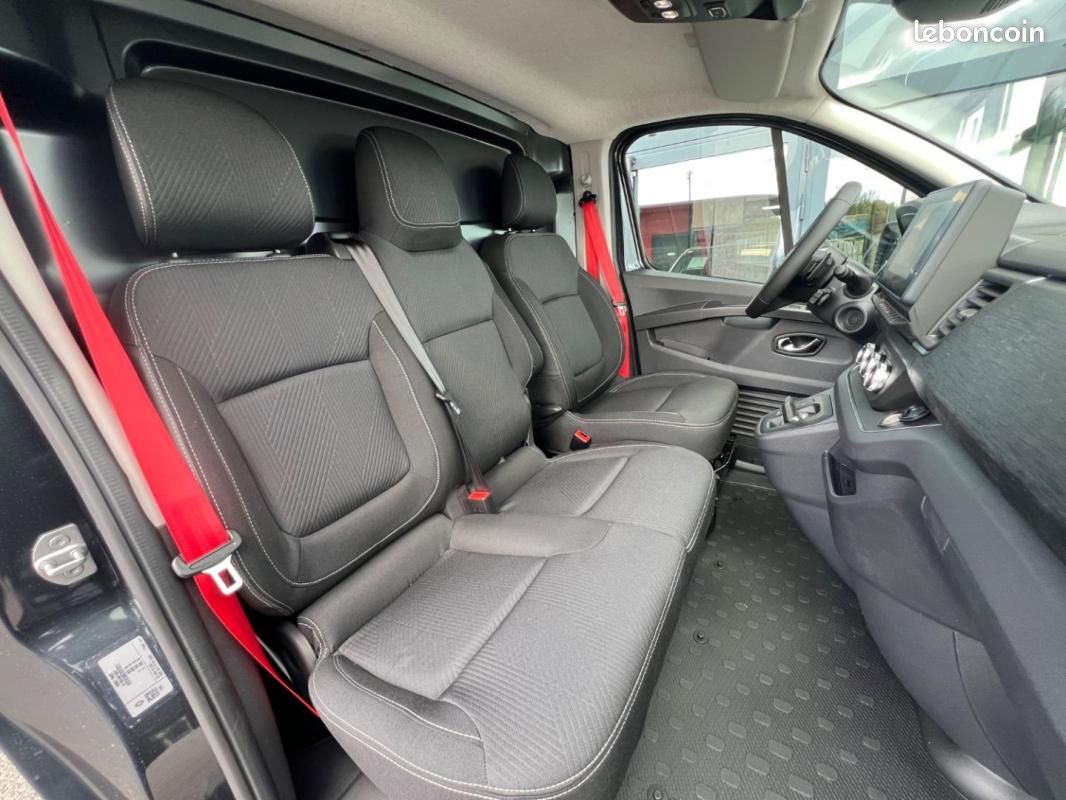 Renault Trafic L2H1BlueDCI 170 Red Exclusive BVA9 3pl (image 13)