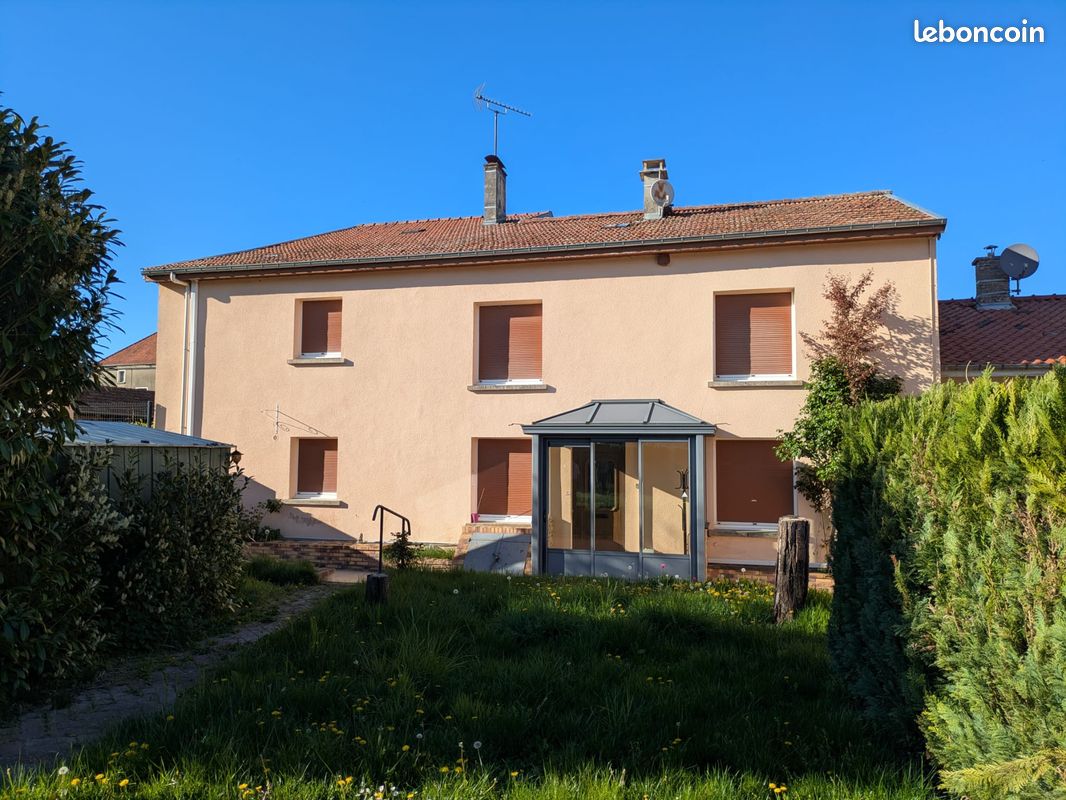 Maison 5 pièces 122 m² · à Doulevant-le-Château · 122 m² · 95 500 €