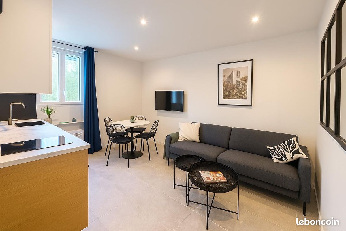 Appartement 2 pièces 27 m² · à Antibes · 27 m² · 930 €/mois
