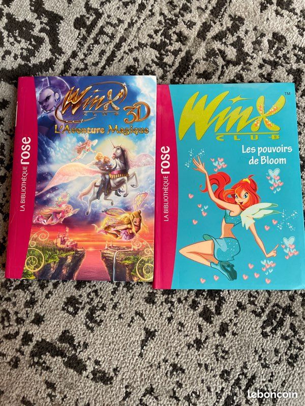 Lot de livres 2 Winx collection rose (image 1)
