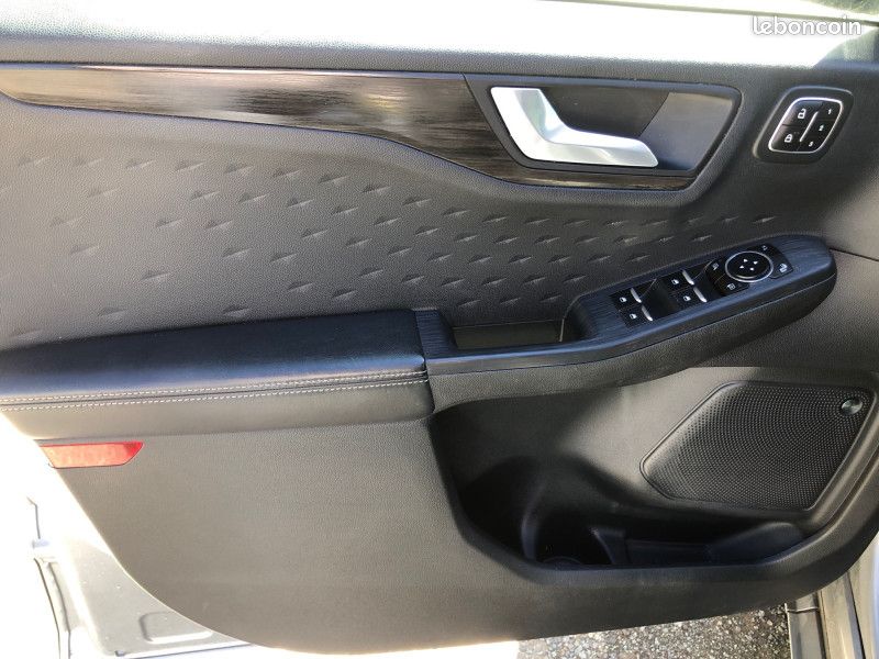 Ford KUGA 2.5 DURATEC 225CH POWERSPLIT PHEV VIGNALE E-CVT (image 16)