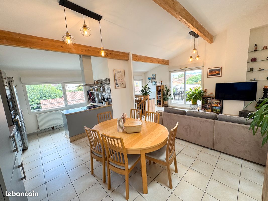 Appartement 3 pièces 74 m² · à Feyzin · 74 m² · 285 000 €