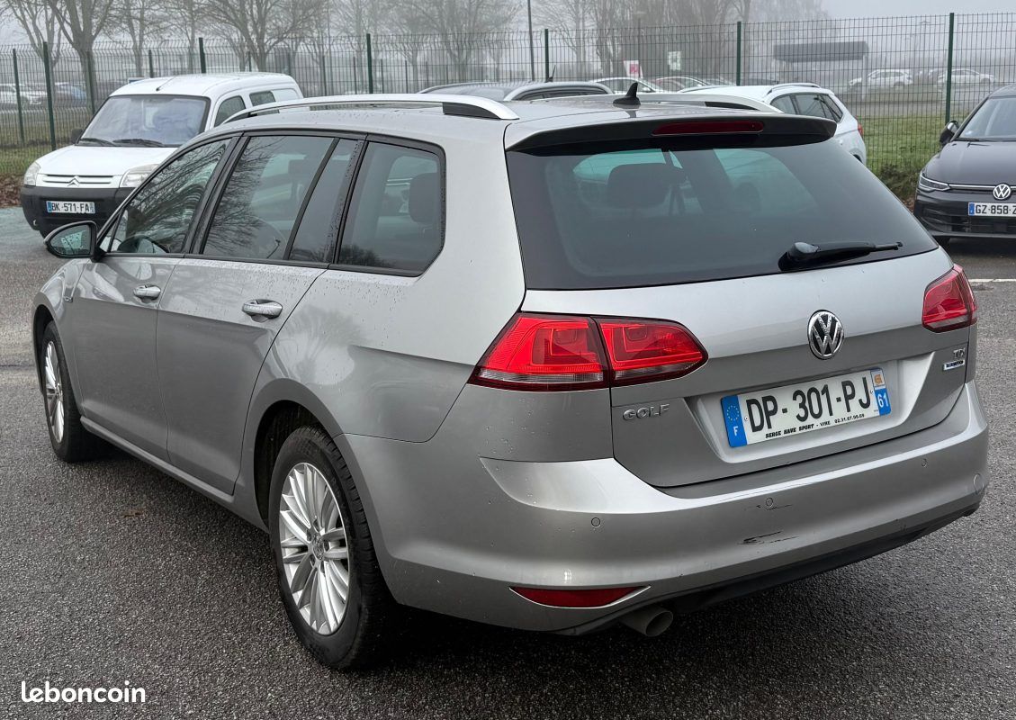VOLKSWAGEN GOLF SW 1.6 TDI 105 BlueMotion Technology 4Motion Série Spéciale Cup - Toit Panoramique (image 6)