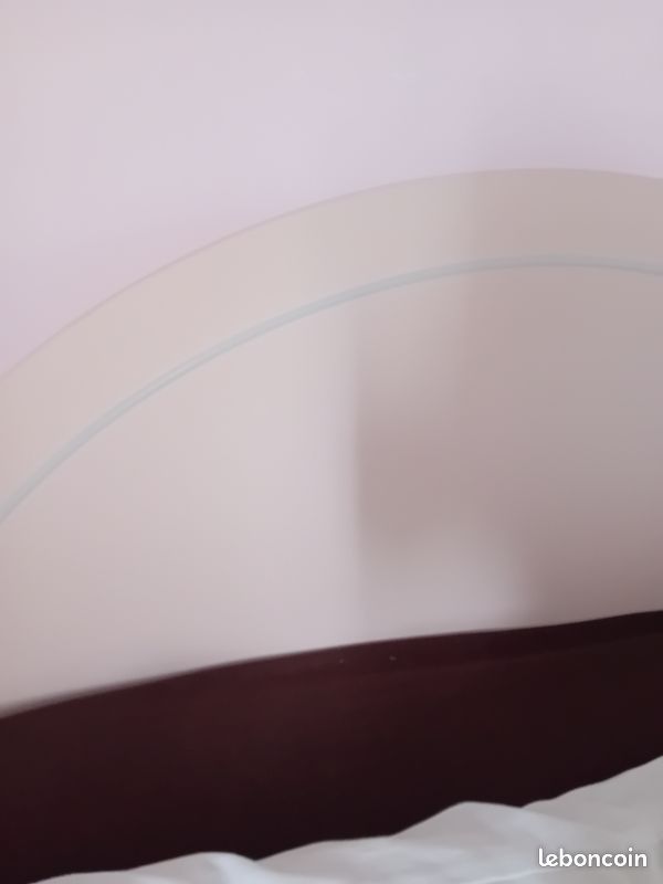 Lit (image 3)