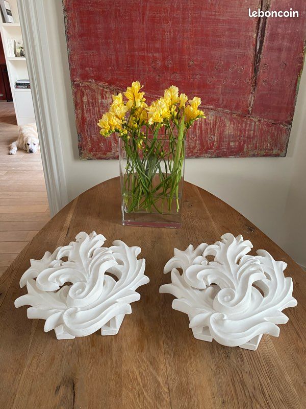 Sculpture Murale Vintage Habitat – Plâtre/résine Moulée, Motif Tourbillon Spirale, Blanc (années 2000)