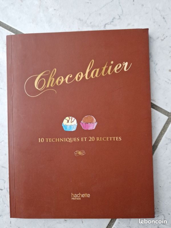 Livre de cuisine Chocolatier techniques et recettes (image 1)