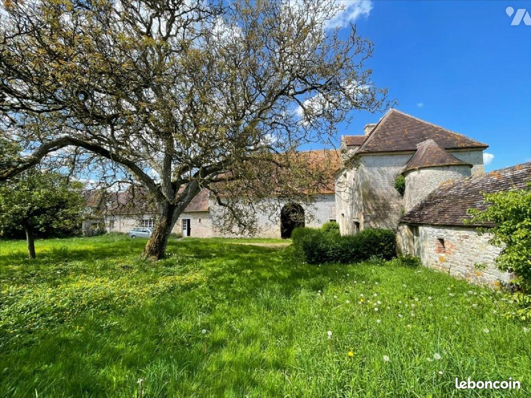 Maison 5 pièces 125 m² · à Saint-Pierre-du-Bû · 125 m² · 184 930 €