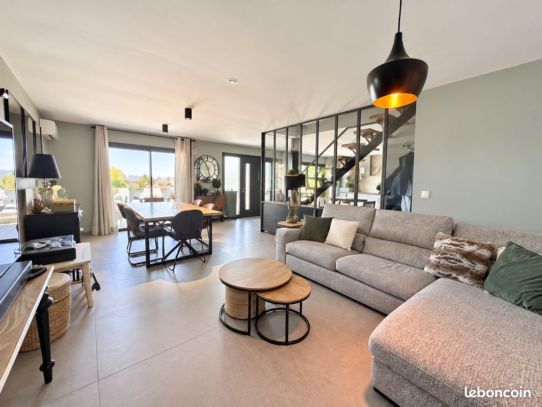 Maison 7 pièces 160 m² · à Châteauneuf-sur-Isère · 160 m² · 535 000 €