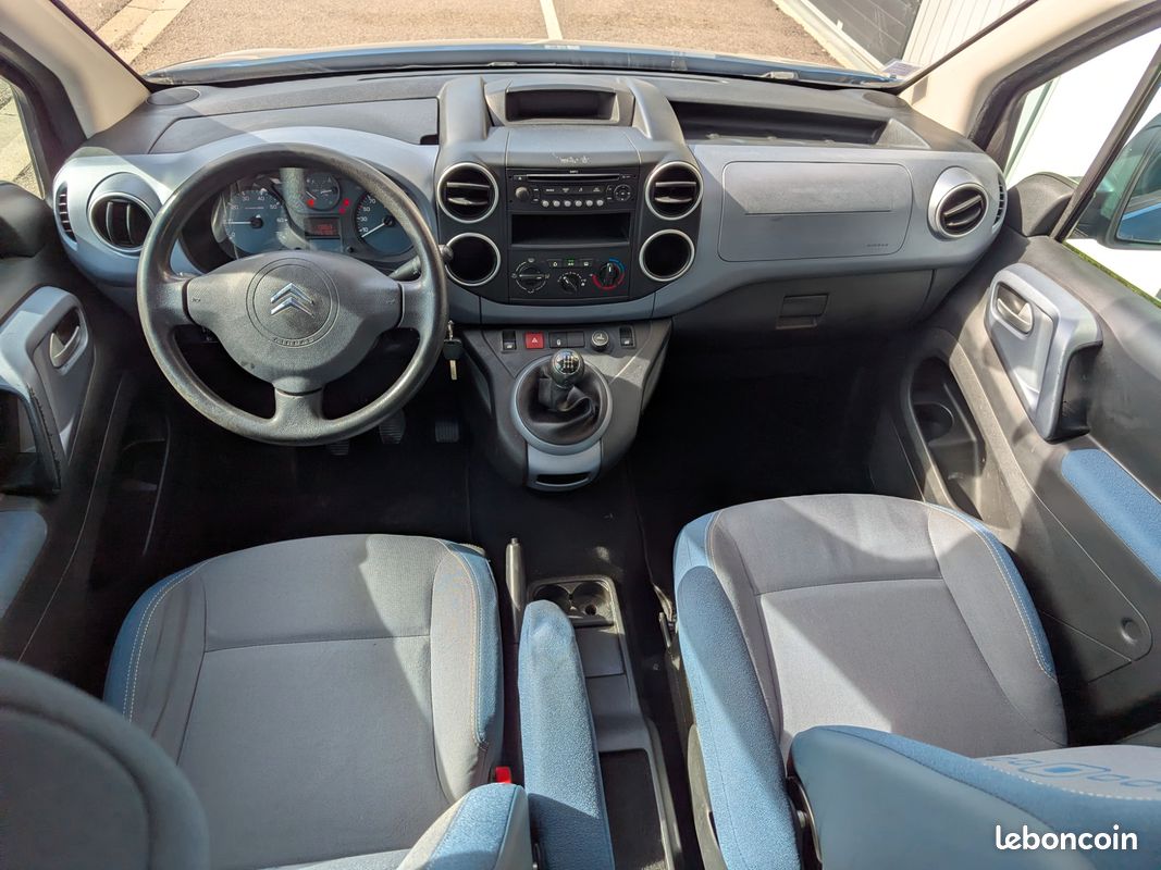 CITROEN BERLINGO MULTISPACE 1.6L 90CH / TRANSPORT PMR / TPMR / 4 PLACES + 1 FAUTEUIl (image 4)