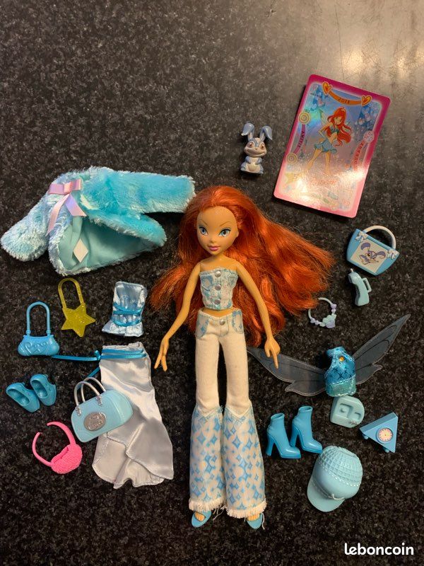 POUPEE WINX CLUB FLORA chantante Mattel EUR 12,00 - FR